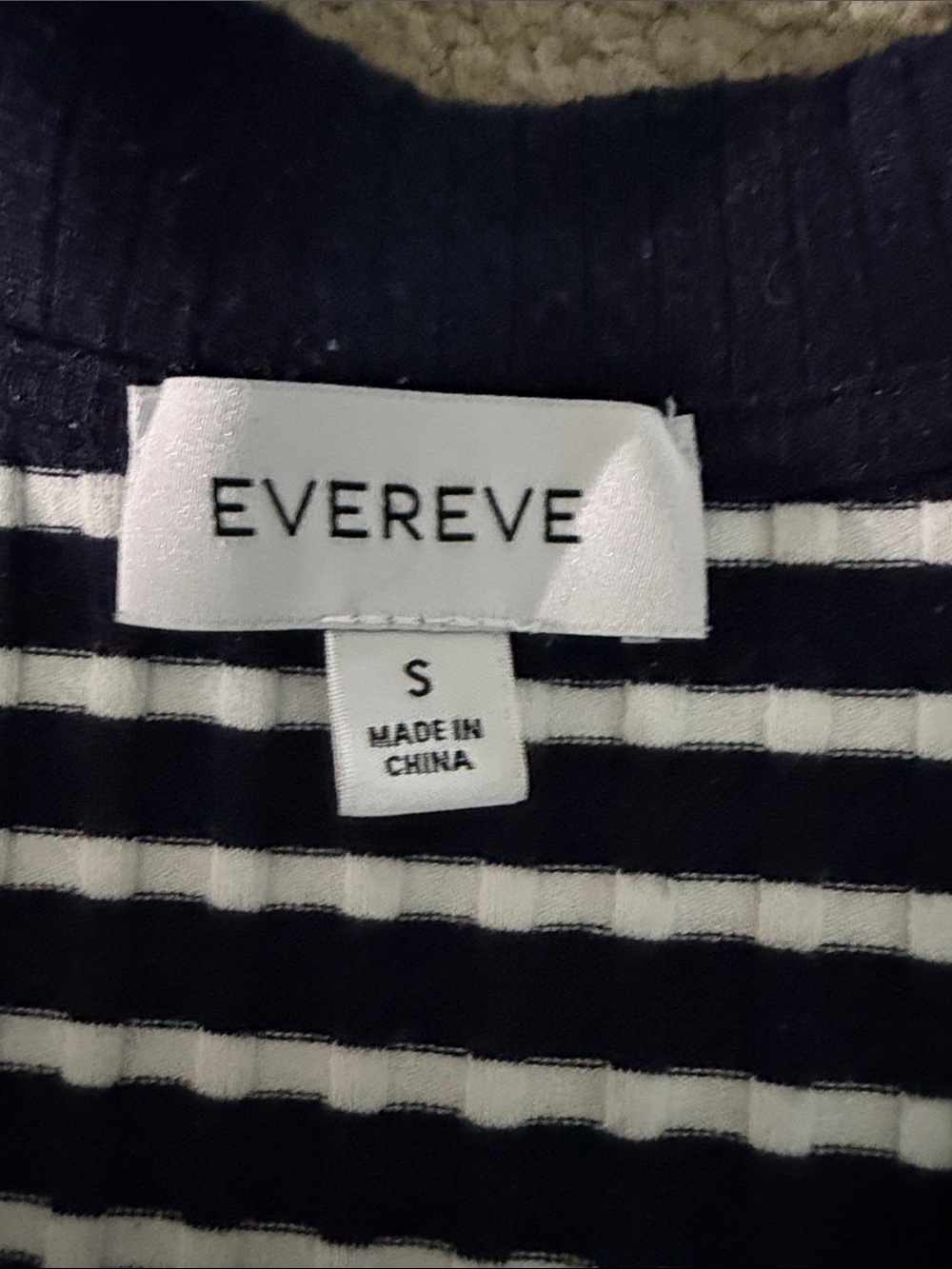 Evereve Navy & White Ribbed V-Neck Tank - Picture 2 of 4
